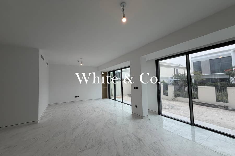 Conversion |Marble Finish| Full Extension - View 3
