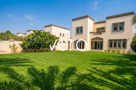 3 Schlafzimmer Villa zum zur Miete in Jumeirah Park, Dubai - Villa in Jumeirah Park，District 8, 3 schlafzimmer, 285000 AED - 15592199