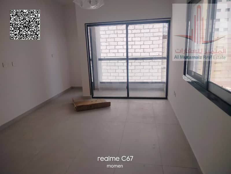 4 0d9febf3-1846-43bd-a86a-c8e80ab130c7. jpg