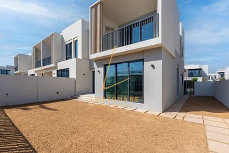 4 habitaciones Townhouse para en Alquiler en Jebel Ali Village, Dubai - Casa adosada en Jebel Ali Village, 4 dormitorios, 300000 AED - 15649373