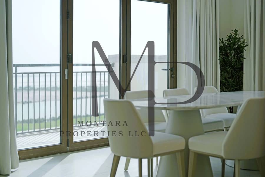 4 Dining and balcony. JPG