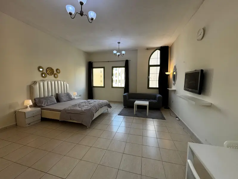 SUMMER OFFER FULLY FURNISHED READY TO MOVE APRTMENT IN MORROCO CLUSTER READY TO MOVE ONLY 2599 AED