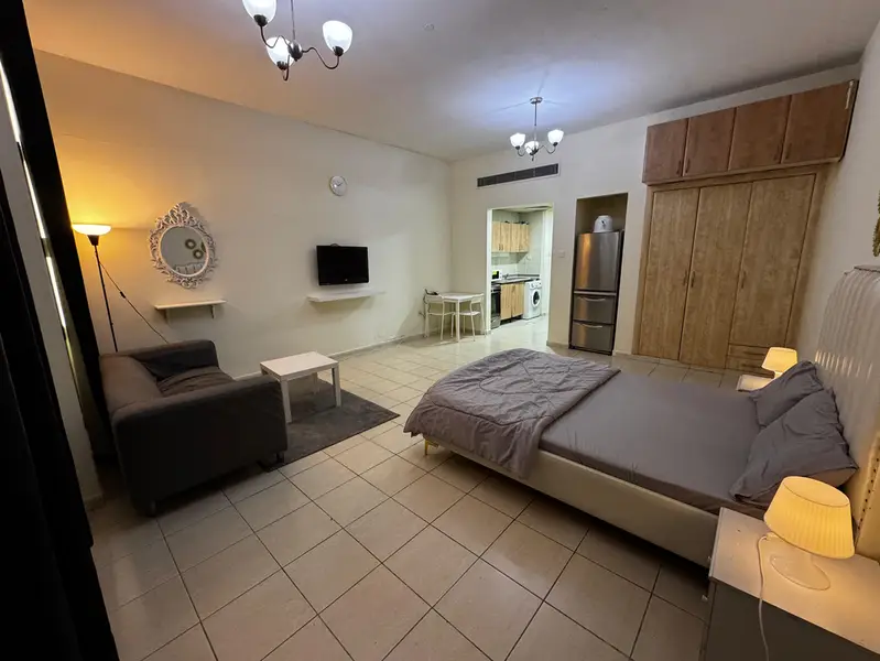 SUMMER OFFER FULLY FURNISHED READY TO MOVE APRTMENT IN MORROCO CLUSTER READY TO MOVE ONLY 2599 AED