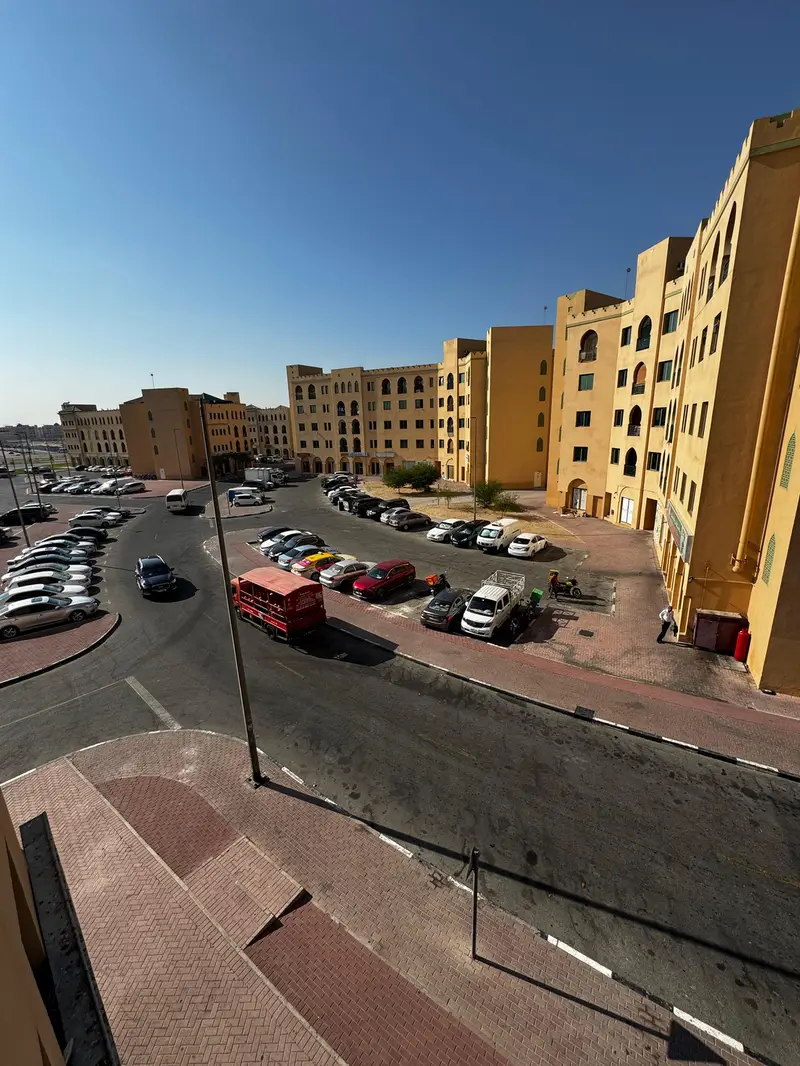 SUMMER OFFER FULLY FURNISHED READY TO MOVE APRTMENT IN MORROCO CLUSTER READY TO MOVE ONLY 2599 AED