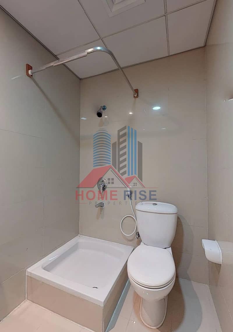 12 c0aed325-bb44-4725-aa0c-2b13aa9bdd92. jpg