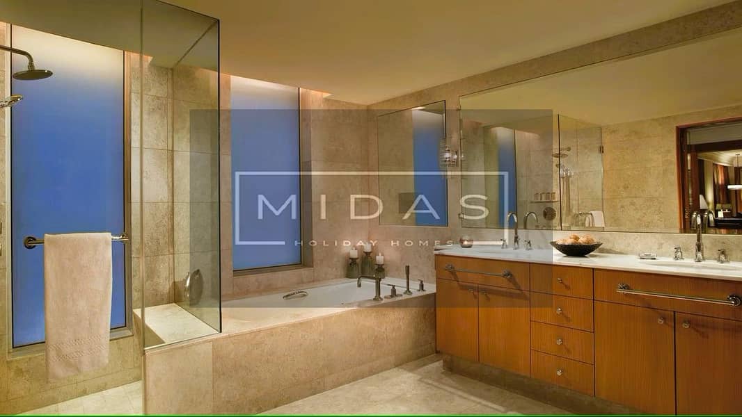 4 dxbrr-bathroom-0013-hor-wide. jpg