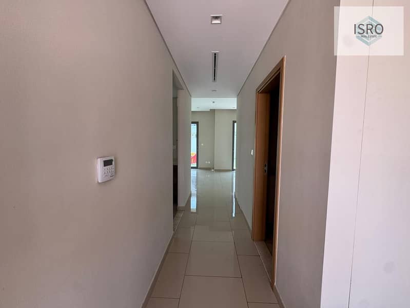 18 fcd08477-b6c7-4873-9933-805fb9536963. jpg