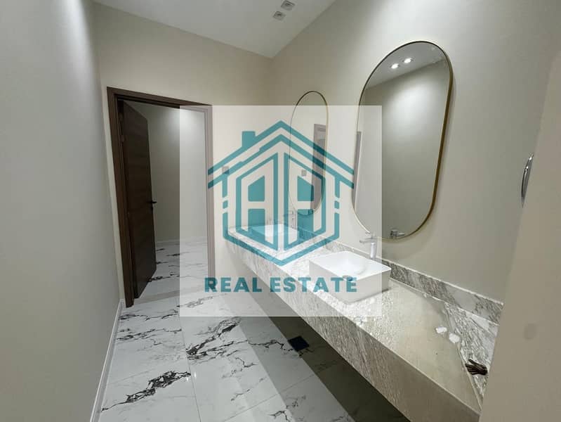 Brand New | Huge independent Villa | AL KHAWANEEJ FIRST AS PALACE - Image 7