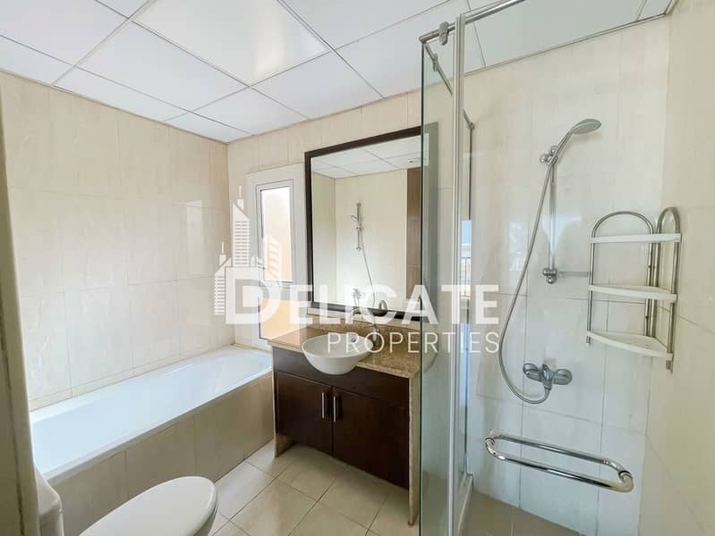 8 Washroom 1. jpg
