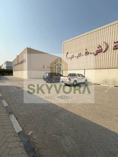 Warehouse zum zur Miete in Dubai Investment Park (DIP), Dubai - Lagerhalle in Dubai Investment Park (DIP)，Dubai Investment Park 2，Falak Holding Labour Camp, 272999 AED - 15653535