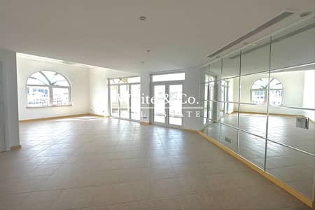 3 Camere Appartamento in Affitto a Palm Jumeirah, Dubai - Appartamento a Palm Jumeirah,Shoreline Apartments,Al Khushkar, 3 camere da letto, 260000 AED - 15653578 3 Camere Appartamento in Affitto a Palm Jumeirah, Dubai - Appartamento a Palm Jumeirah,Shoreline Apartments,Al Khushkar, 3 camere da letto, 260000 AED - 15653578