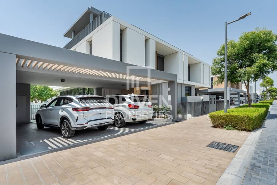 Modern | Kitchen Appliances | Curtains Included Modern | Kitchen Appliances | Curtains Included