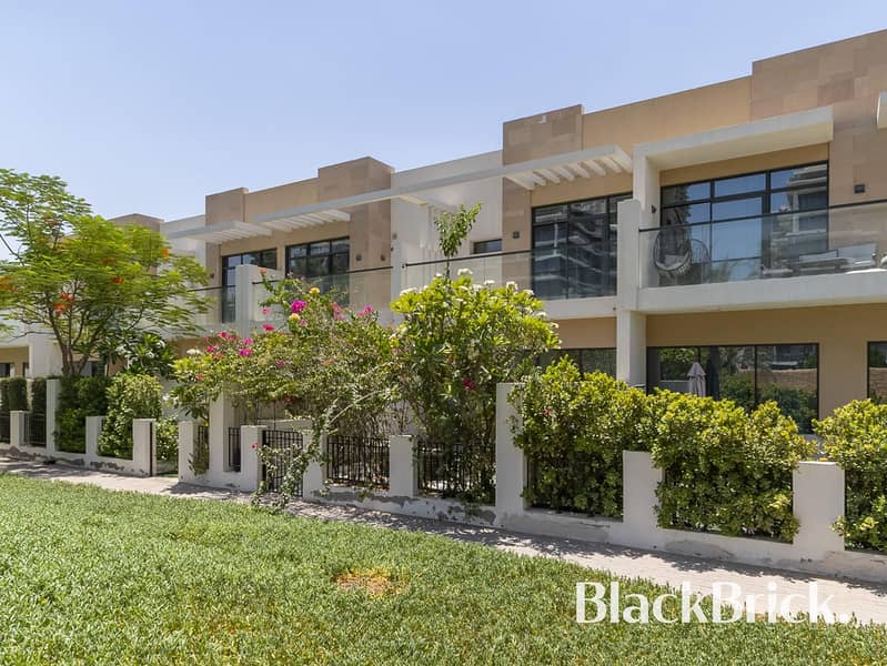 Luxurious 3-Bedroom Townhouse | Damac Hills Luxurious 3-Bedroom Townhouse | Damac Hills