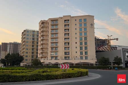 1 Slaapkamer Appartement te Koop in Liwan, Dubai - Appartement in Liwan，Queue Point，Mazaya 9, 1 slaapkamer, 600000 AED - 15654712