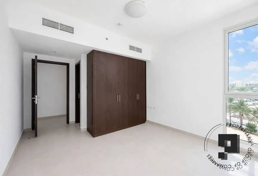 7 3 BR 8. webp