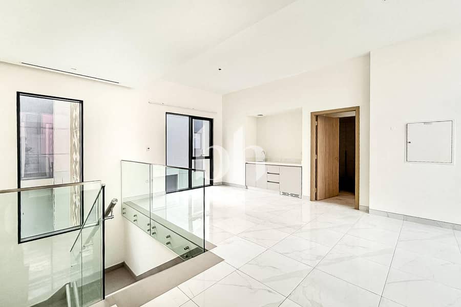 8 images image img