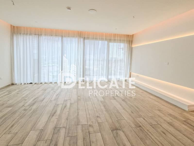 2 Living Room 1. jpg