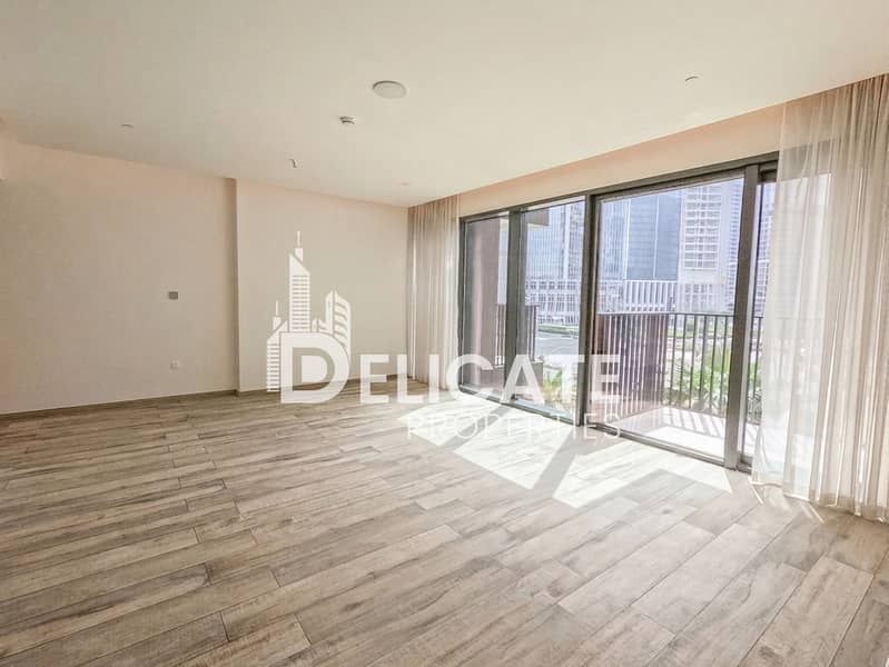 3 Living Room 2. jpg