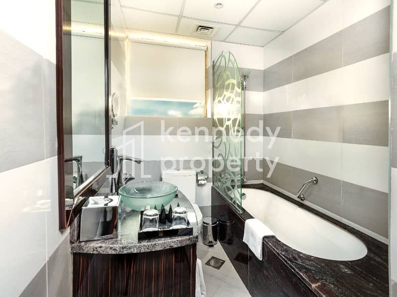 16 resized_Washroom. jpg