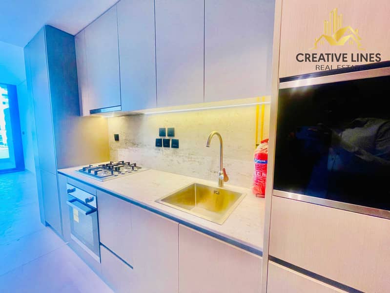 Brand New Sudio || Fully Fitted Kitchen || Stylish Studio || Multiple Units || - Image 4