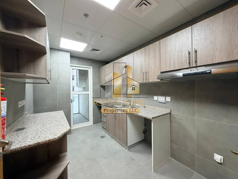 Be the First Tenant | Brand-New 2BR | Free Parking – pohled 5