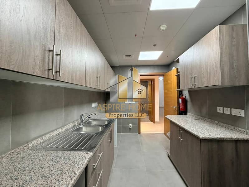 Be the First Tenant | Brand-New 2BR | Free Parking – pohled 6