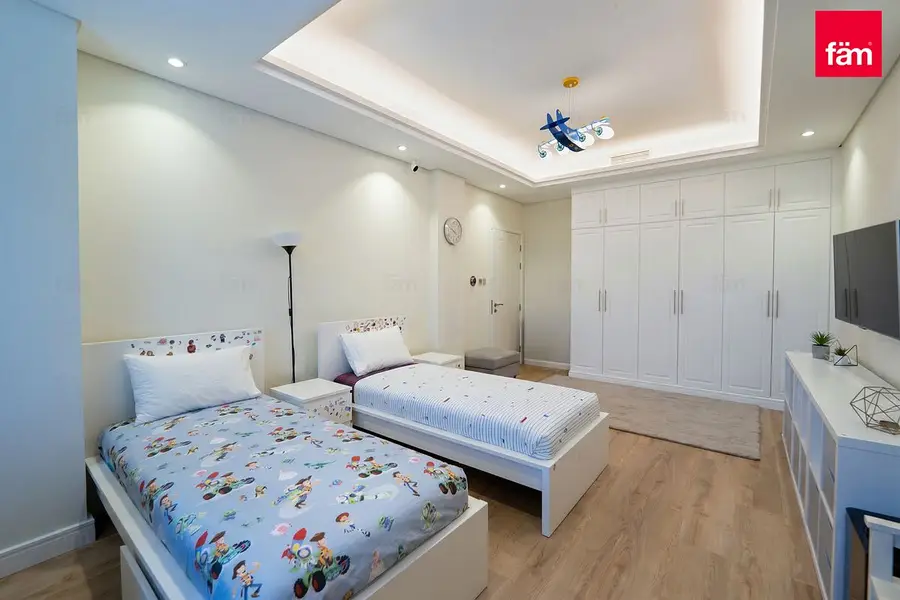 Fully Upgraded | Large Plot | Private Pool | Vot
