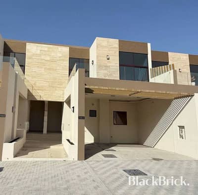 4 Camere Townhouse in Vendita a Mohammed Bin Rashid City (MBR City), Dubai - Villetta a schiera a Mohammed Bin Rashid City (MBR City),District 11,The Fields,Elie Saab Vie at the Fields, 4 camere da letto, 3690000 AED - 15659058 4 Camere Townhouse in Vendita a Mohammed Bin Rashid City (MBR City), Dubai - Villetta a schiera a Mohammed Bin Rashid City (MBR City),District 11,The Fields,Elie Saab Vie at the Fields, 4 camere da letto, 3690000 AED - 15659058