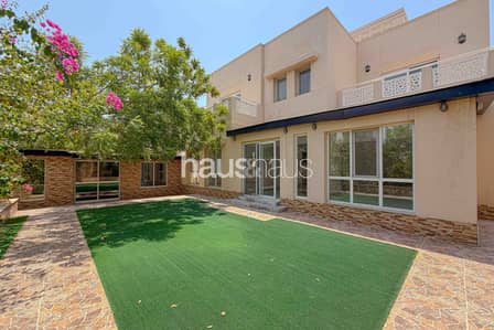 5 Schlafzimmer Villa zum zur Miete in The Meadows, Dubai - Villa in The Meadows,The Meadows 8, 5 schlafzimmer, 675000 AED - 15659410 5 Schlafzimmer Villa zum zur Miete in The Meadows, Dubai - Villa in The Meadows,The Meadows 8, 5 schlafzimmer, 675000 AED - 15659410