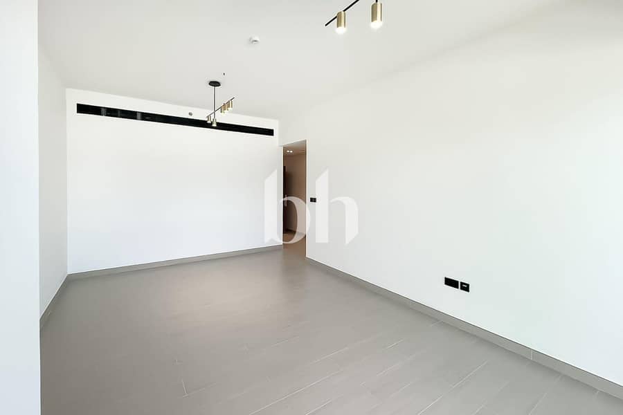 2 images image img