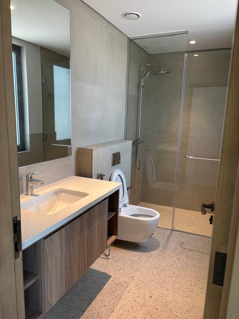 10 18- 2br middle. jpg
