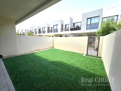 3 Bedroom Villa for Rent in Dubai South, Dubai - Spacious|3BR + Maid room|Family-Friendly Community