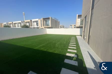 4 Bedroom Villa for Sale in Dubai South, Dubai - Corner Unit | Vacant | Four bedrooms 4 Bedroom Villa for Sale in Dubai South, Dubai - Corner Unit | Vacant | Four bedrooms