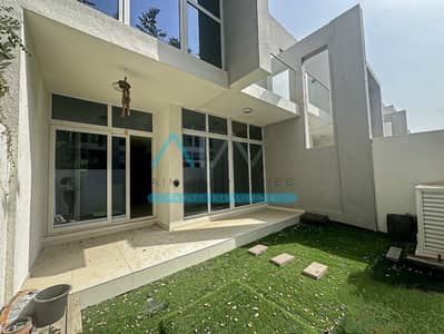 3 Bedroom Villa for Sale in DAMAC Hills 2 (Akoya by DAMAC), Dubai - 1b670b66-90b2-429c-8c00-972b3df4fb66. jpg 3 Bedroom Villa for Sale in DAMAC Hills 2 (Akoya by DAMAC), Dubai - 1b670b66-90b2-429c-8c00-972b3df4fb66. jpg
