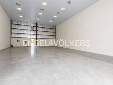 Warehouse para en Alquiler en Dubai Investment Park (DIP), Dubai - Almacén en Dubai Investment Park (DIP)，Dubai Investment Park 2, 273375 AED - 15662173