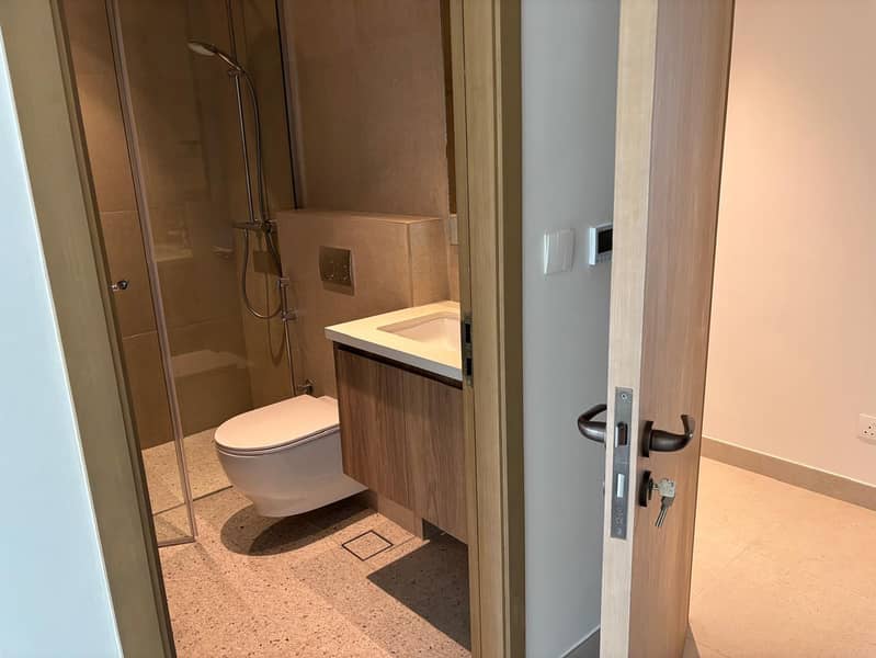 8 11 tol 3br corner. jpg