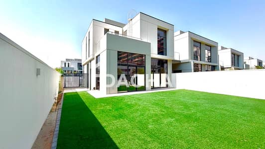 4 habitaciones Townhouse para en Alquiler en Al Furjan, Dubai - Casa adosada en Al Furjan，Al Furjan West，Murooj Al Furjan West, 4 dormitorios, 240000 AED - 15663035