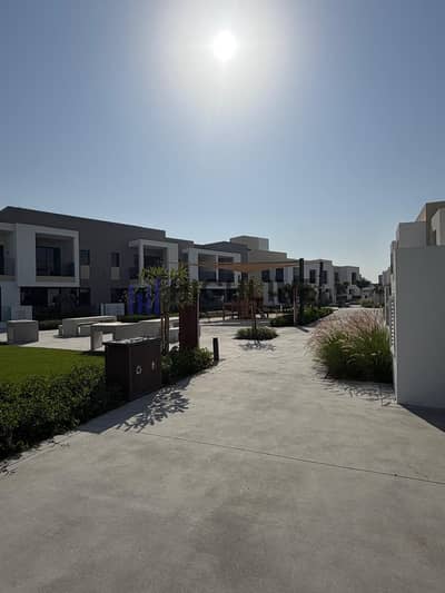 Townhouse de 4 chambres à à louer à Arabian Ranches 3, Dubai - Maison de ville à Arabian Ranches 3，Bliss 2, 4 chambres, 240000 AED - 15663567