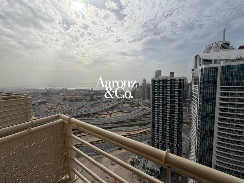Vacant l High Floor l Full Lake View l 2 Balconies Vacant l High Floor l Full Lake View l 2 Balconies