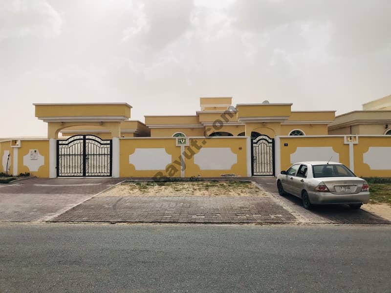 Villa for rent residential commercial suitable for any commercial activity in Al Jarf Ajman area of ââ10,000 feet near the services and Sheikh Mohammed bin Zayed Street