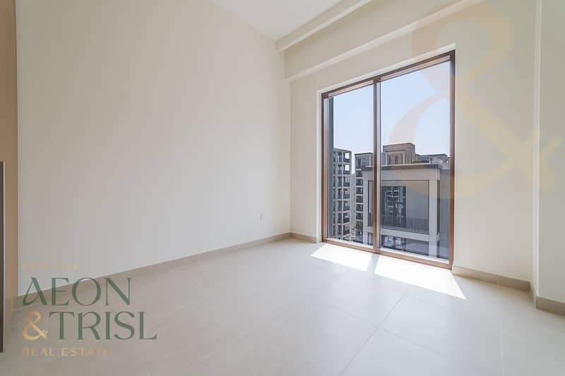 3-Bedroom + Maid | High Floor | Pool View | Vacant 3-Bedroom + Maid | High Floor | Pool View | Vacant