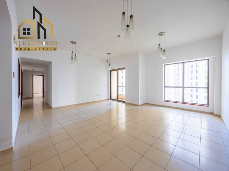 Spacious layout - Partial Sea view - Close to Beach