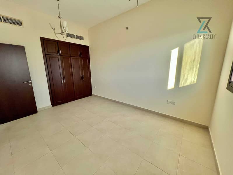 ELEGANT 1 BHK | FAMILY ONLY | PARKING