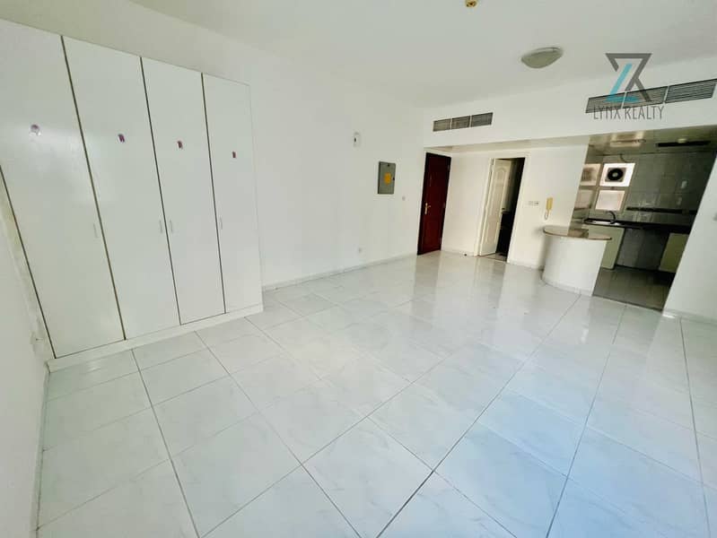 SPACIOUS STUDIO | BIG KITCHEN | 500 SQFT