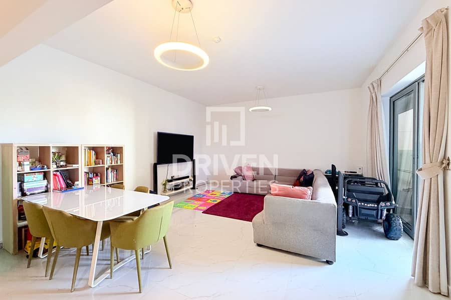 Spacious | Pool View | Closed Kitchen | Rented