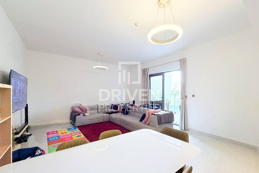 Spacious | Pool View | Closed Kitchen | Rented