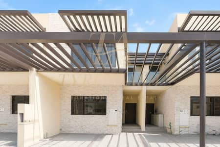 4 habitaciones Townhouse para en Alquiler en DAMAC Hills, Dubai - Casa adosada en DAMAC Hills,Silver Springs, 4 dormitorios, 210000 AED - 15667126 4 habitaciones Townhouse para en Alquiler en DAMAC Hills, Dubai - Casa adosada en DAMAC Hills,Silver Springs, 4 dormitorios, 210000 AED - 15667126