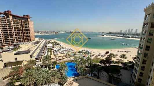 3 Slaapkamers Appartement te Huur in Palm Jumeirah, Dubai - Appartement in Palm Jumeirah，Tiara Residences，Sapphire, 3 slaapkamers, 330000 AED - 15667293