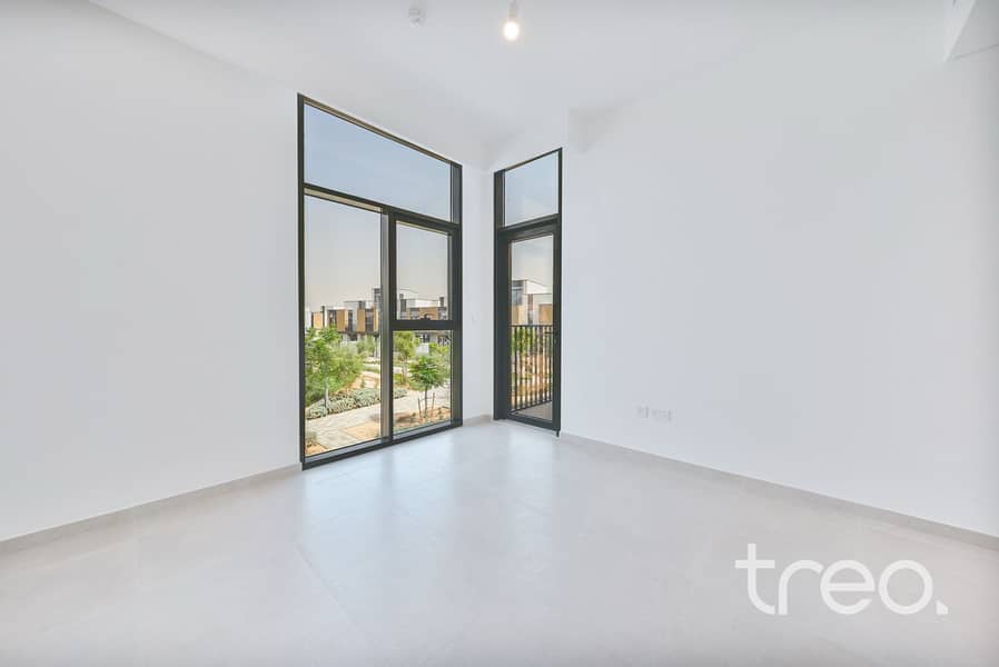 Rare G+2 Layout | Greenbelt | 3 + Maids - Image 5