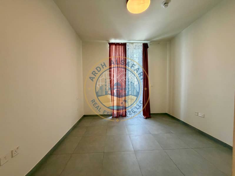 7 44155. jpg